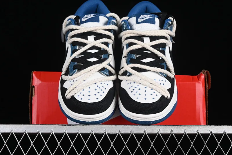 All categories Nk SB Dunk series Nk SB Dunk Low Low-top sneakers Nk Dunk Low Black and white blue High street style Protect the ocean Hemp rope deconstruction SB strap low-top casual sneakers DV0834-101